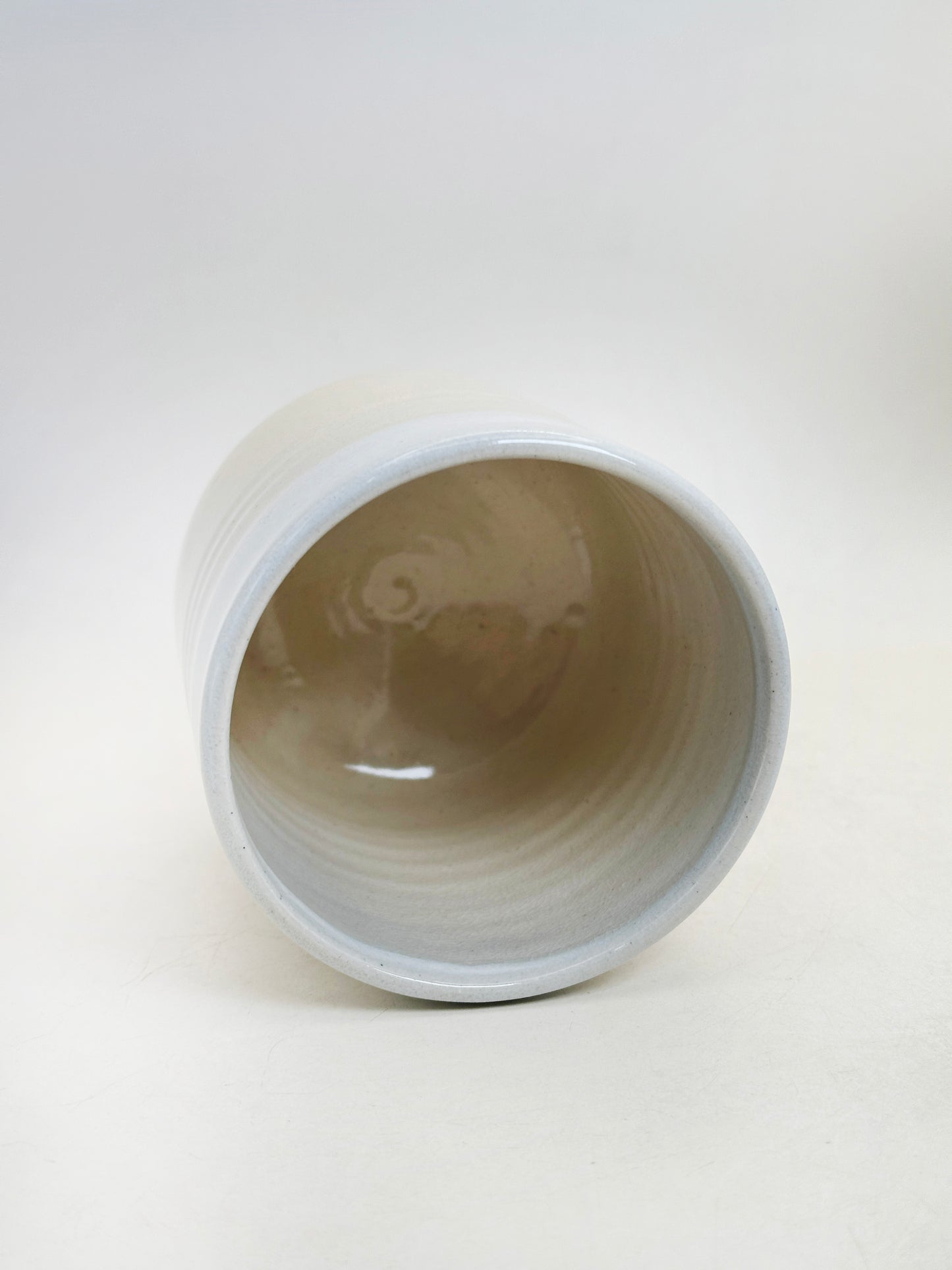 TB323 - Hagi-yaki yunomi / tea cup by Shōgetsu-gama 松月窯