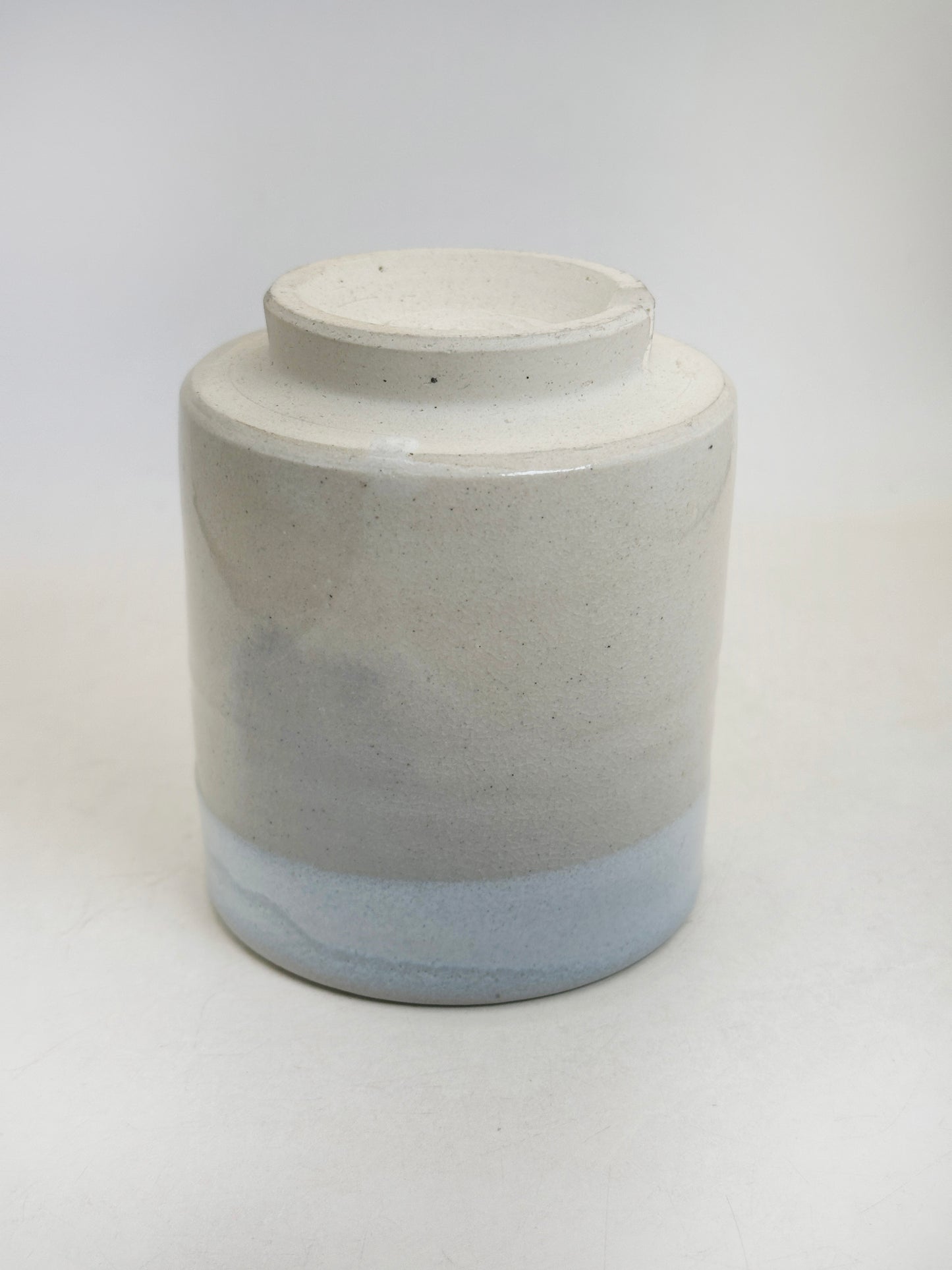 TB323 - Hagi-yaki yunomi / tea cup by Shōgetsu-gama 松月窯