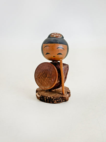 K05061 - Omiyage Kokeshi Musume Junrei 娘巡礼