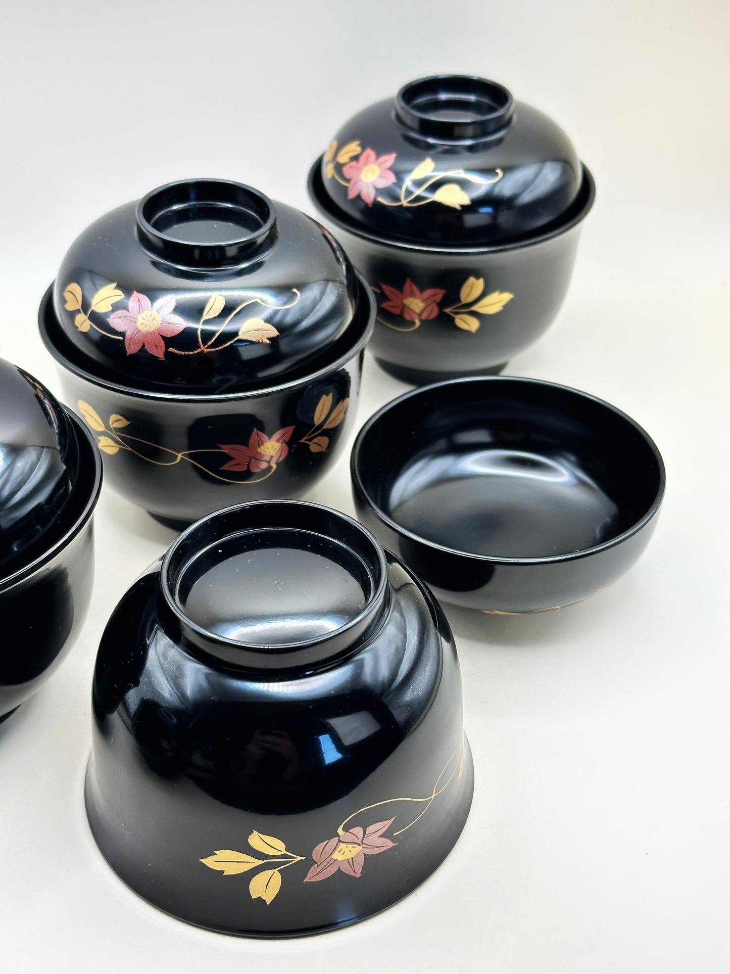 TB214 - Set of Lidded Bowls of Wajima-nuri 輪島塗