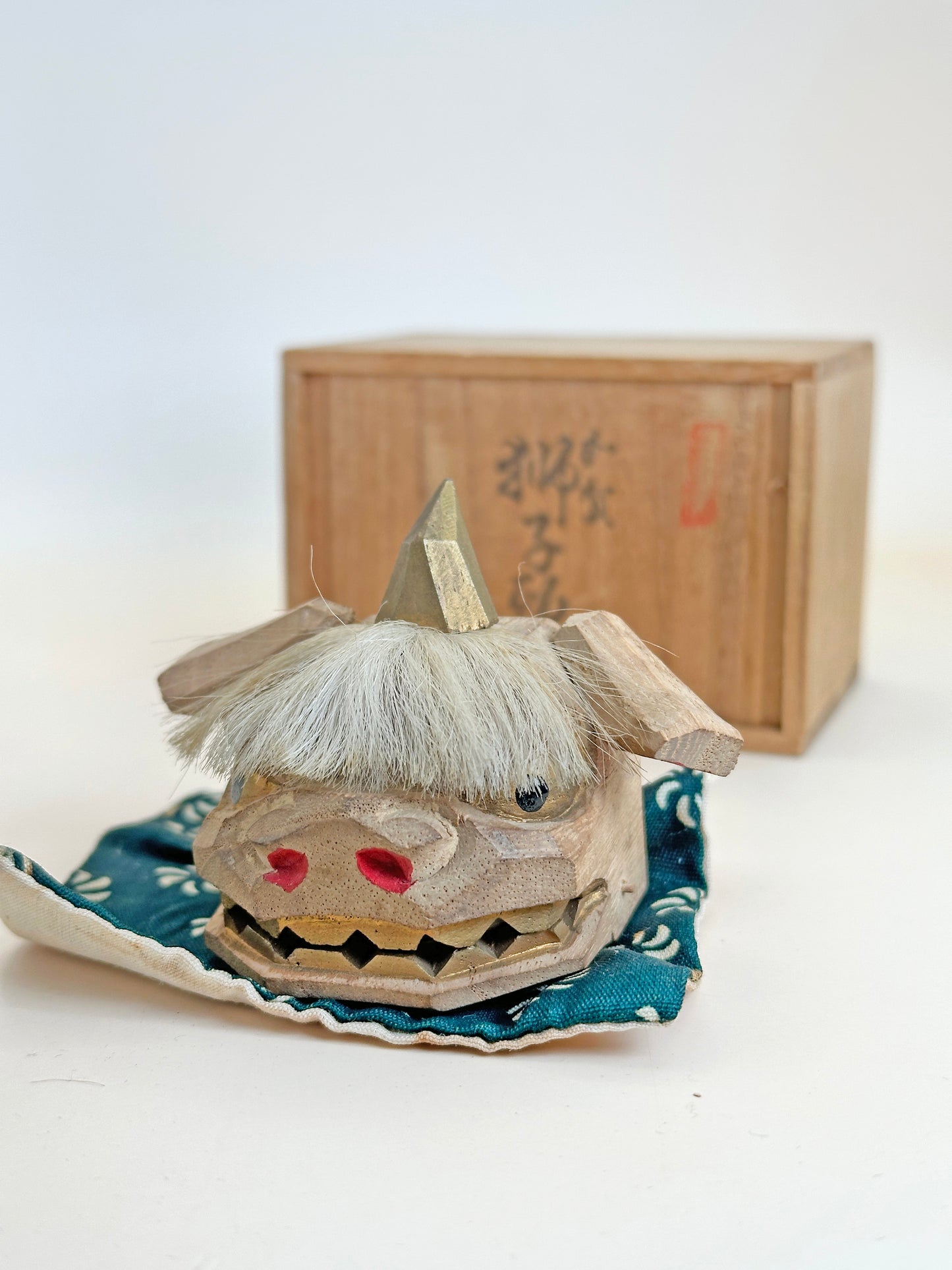 FT235 - Japan Vintage craft Kaga Shishigashira 加賀 獅子頭