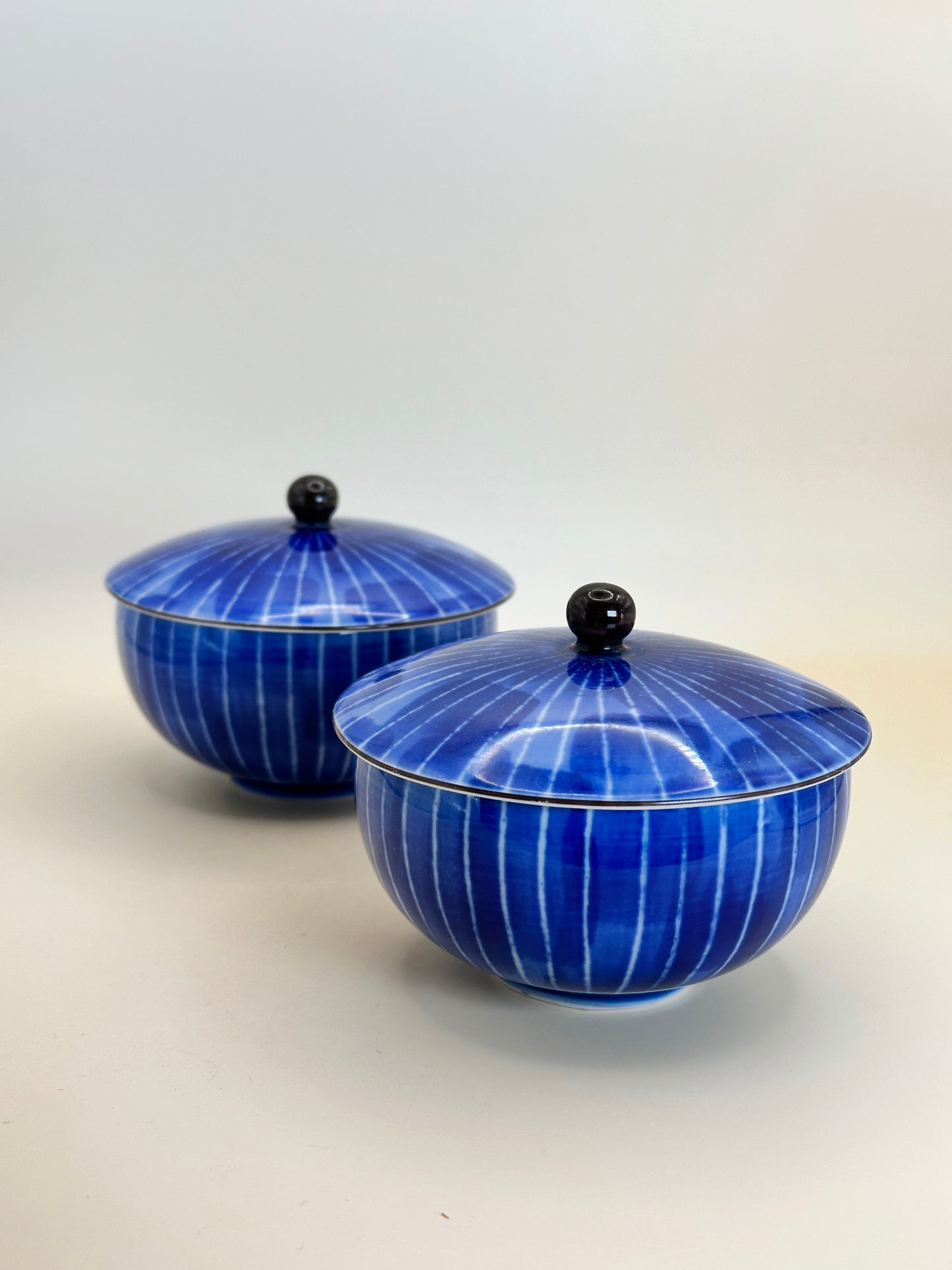 TB65 - Tasses à thé avec couvercle par Fukagawa Seiji 深川製磁