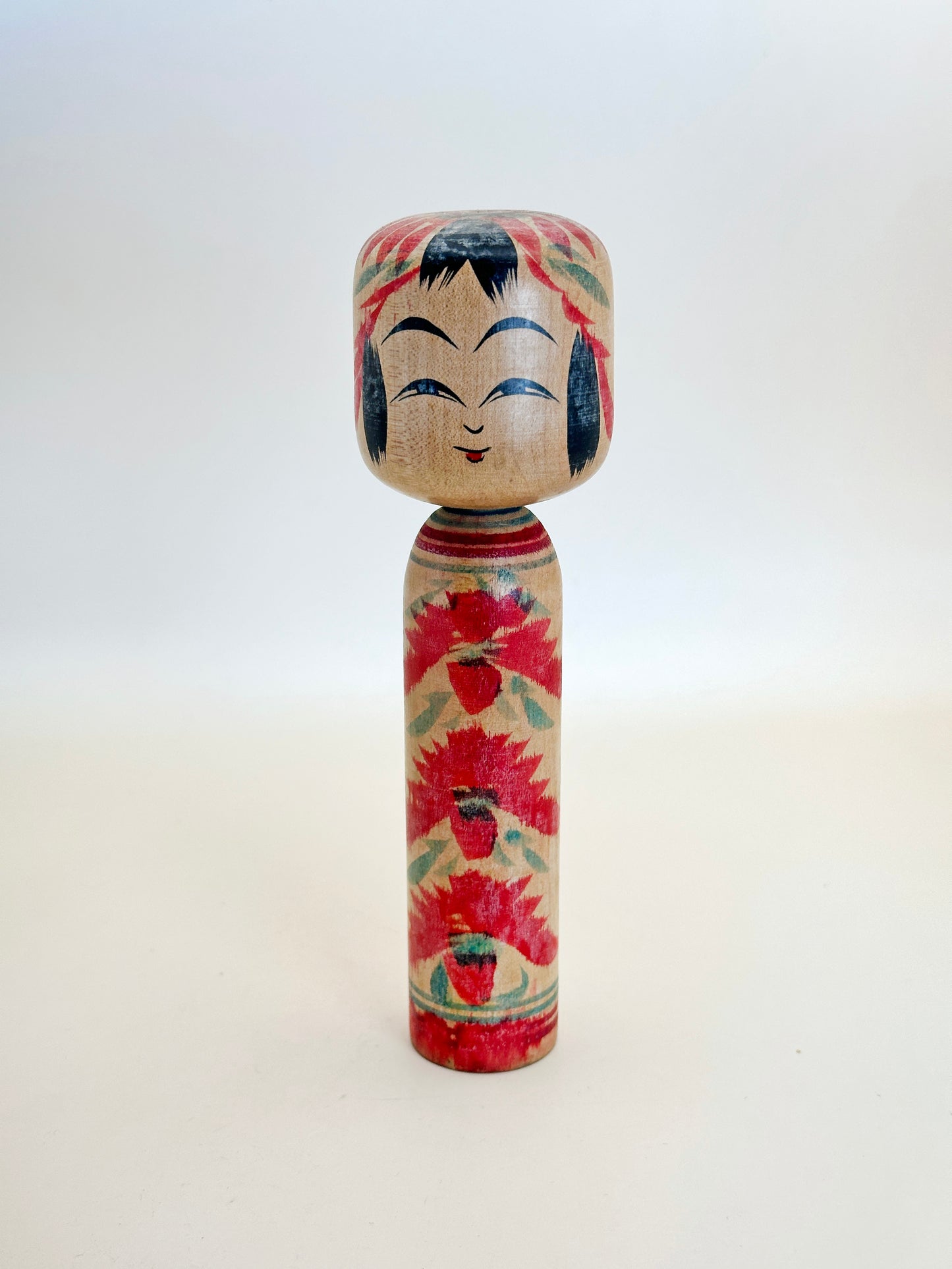 K15087 - Kokeshi Togatta traditionnel par Fumio Sato 佐藤文男