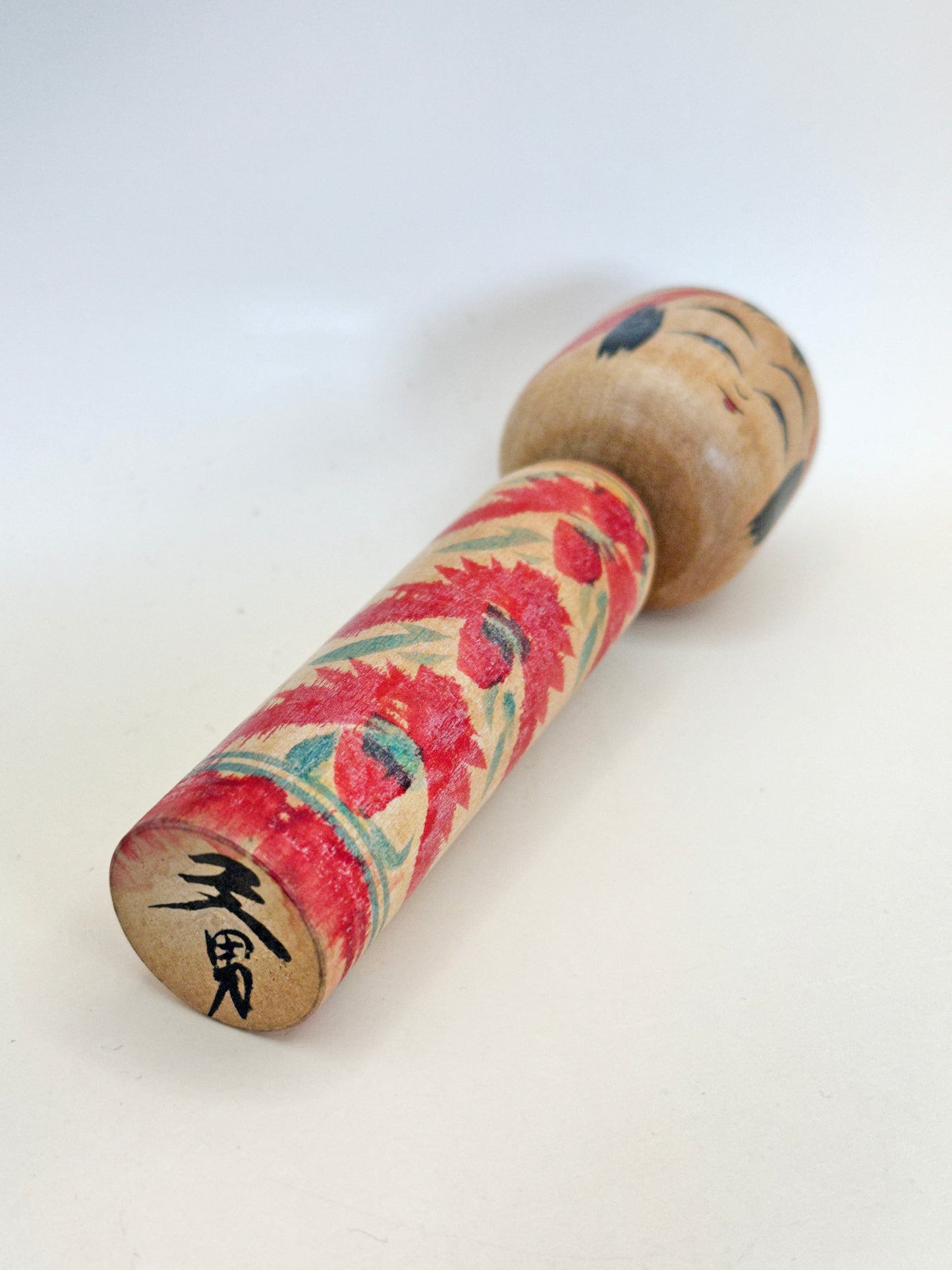 K15087 - Kokeshi Togatta traditionnel par Fumio Sato 佐藤文男