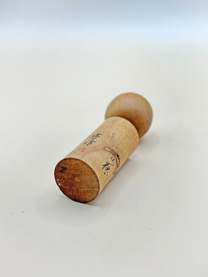 K05043 - Omiyage Kokeshi from Kusatsu Onsen 草津温泉