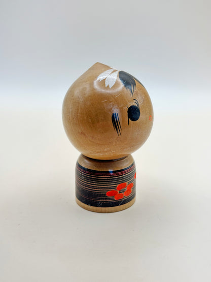 K10143 - Sosaku Kokeshi par Noboru Tamura 田村昇