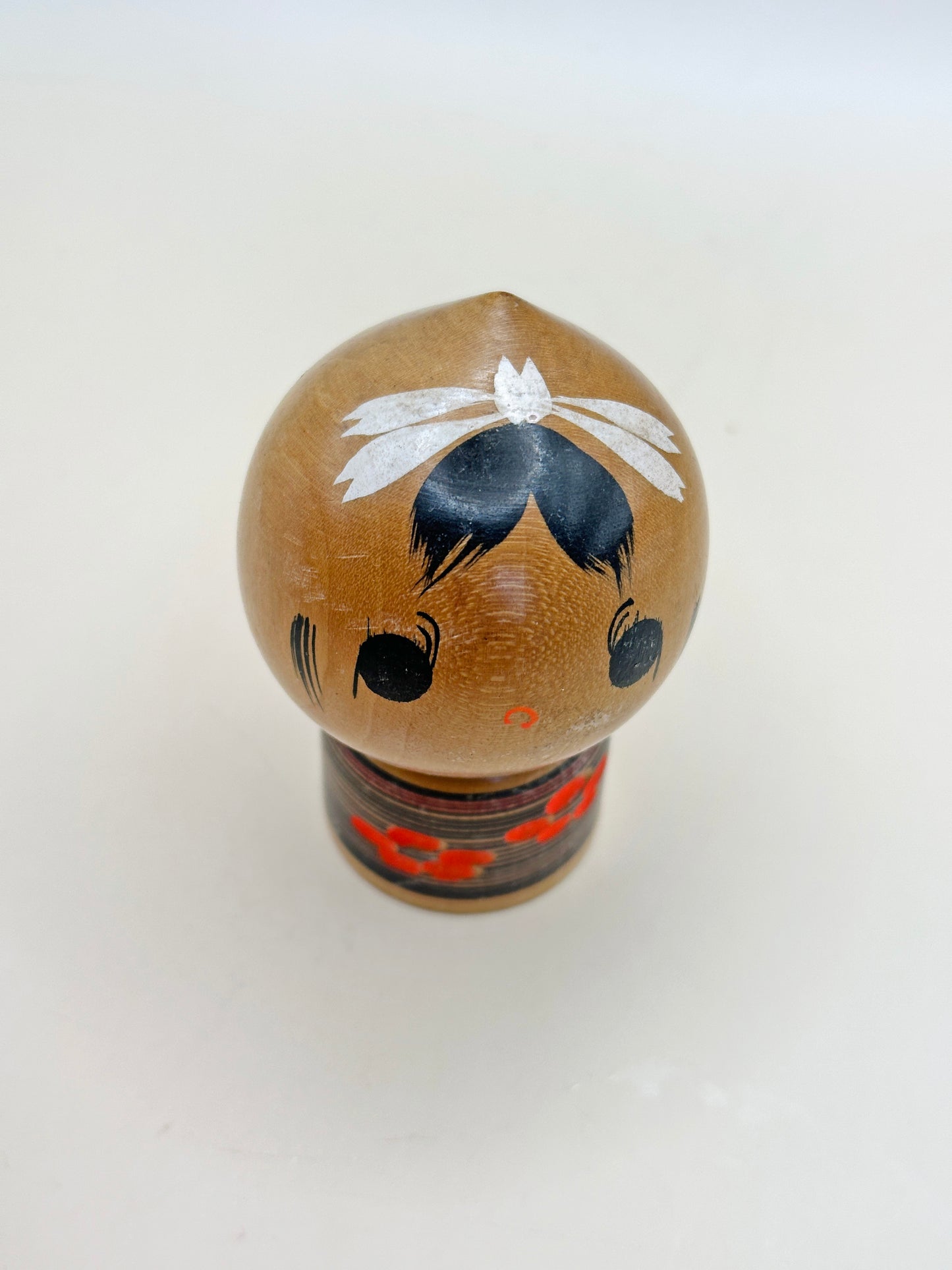 K10143 - Sosaku Kokeshi par Noboru Tamura 田村昇