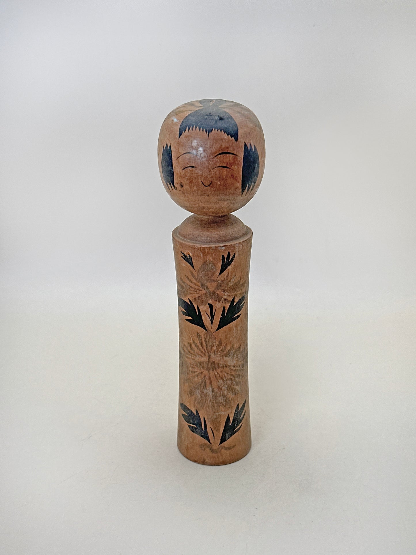 K18143 - Naruko Kokeshi  by Seiji Okazaki 岡崎斉司