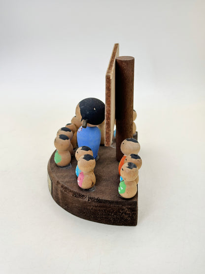 K10200 - Omiyage Kokeshi of Twenty-Four Eyes 二十四の瞳