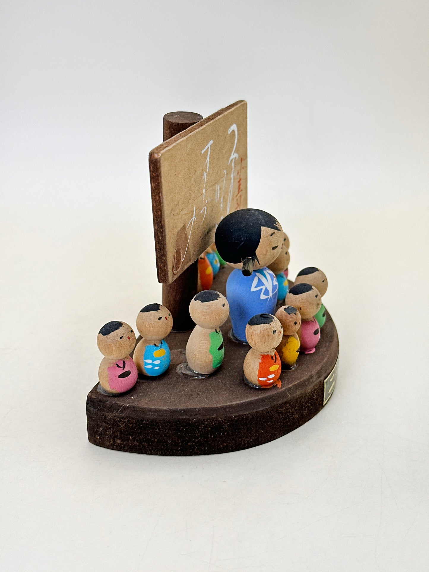 K10200 - Omiyage Kokeshi of Twenty-Four Eyes 二十四の瞳