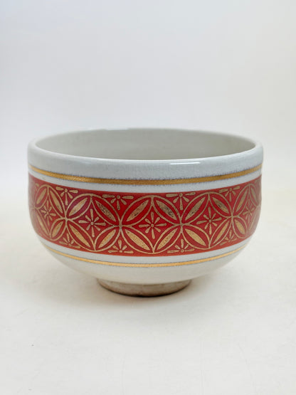 TB340 - Kutani-yaki Chawan Matcha Bowl 九谷焼