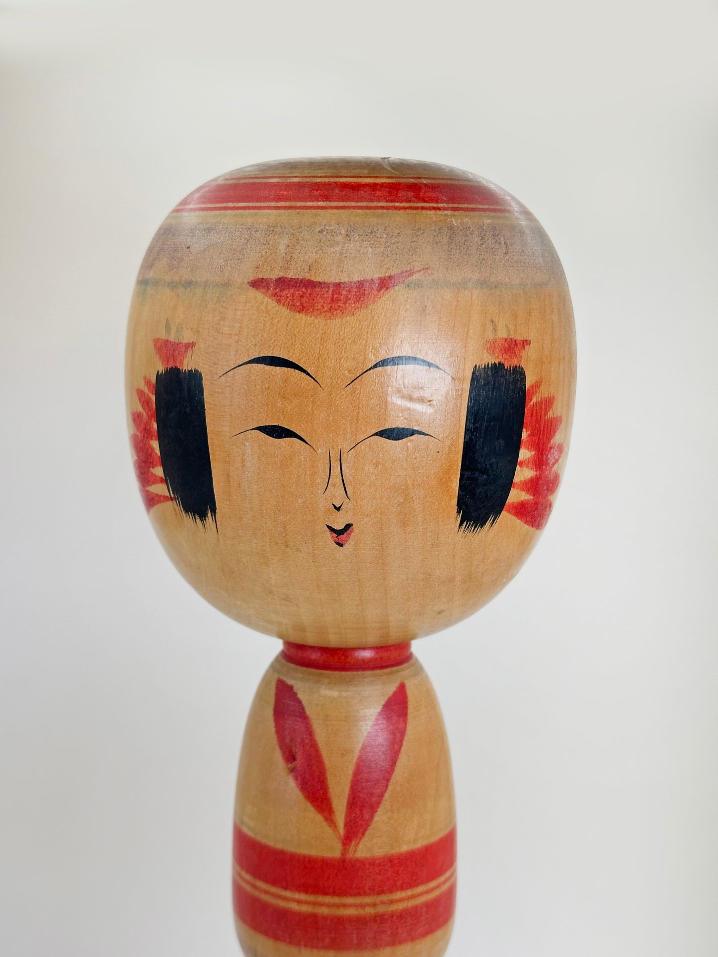 K30067 - Yajiro Kokeshi by Tatsuo Satō 佐藤辰雄