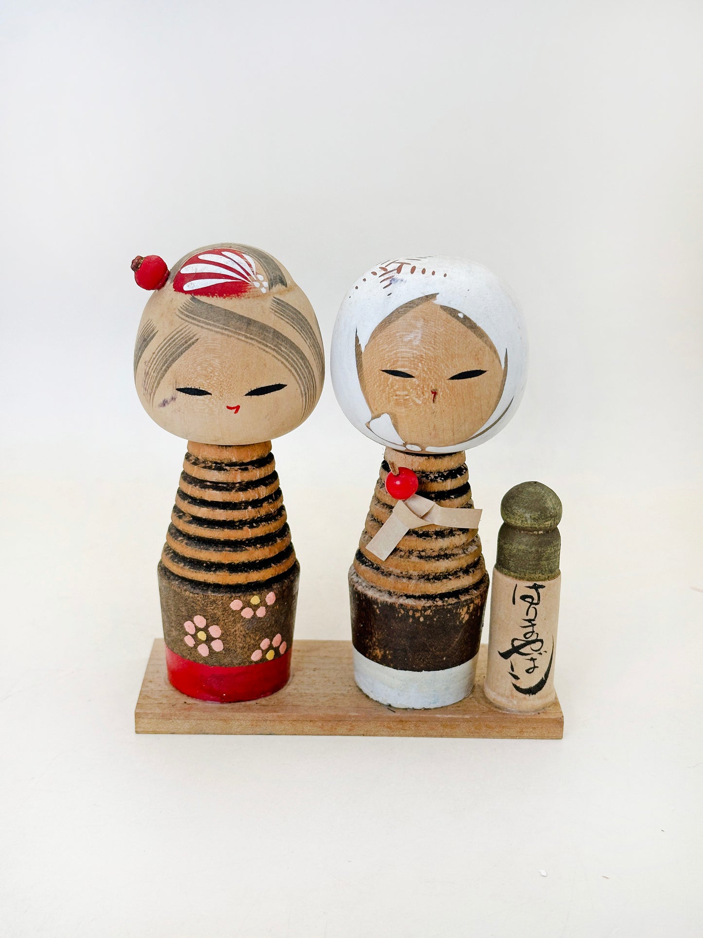 K10205 - Sosaku Kokeshi from Harimaya Bridge はりまや橋