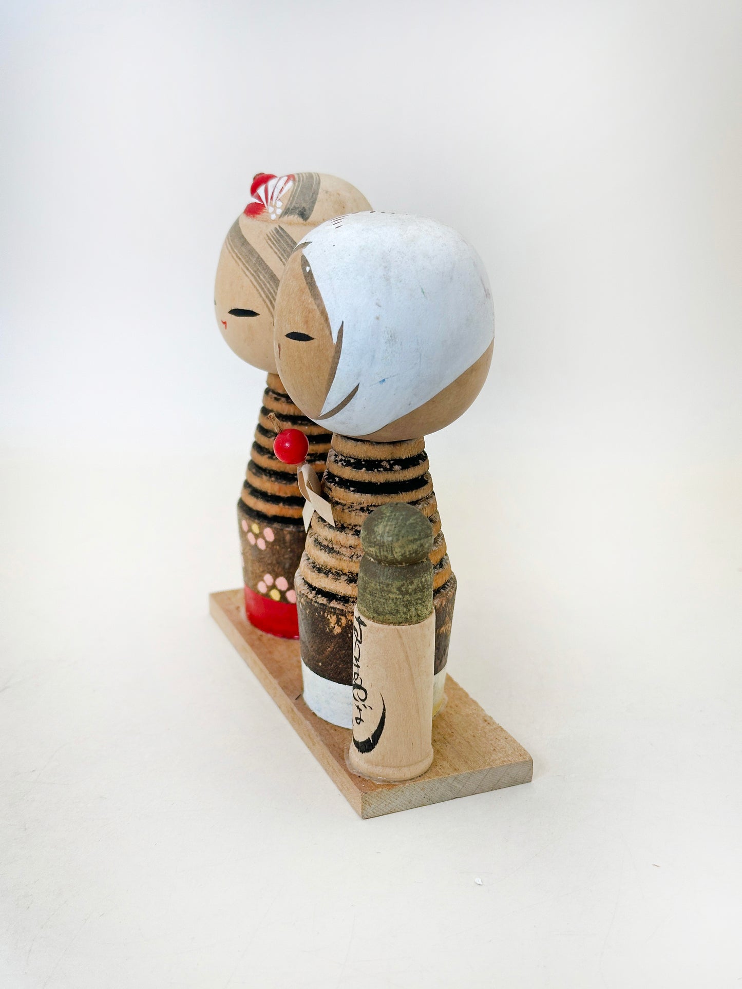 K10205 - Sosaku Kokeshi from Harimaya Bridge はりまや橋