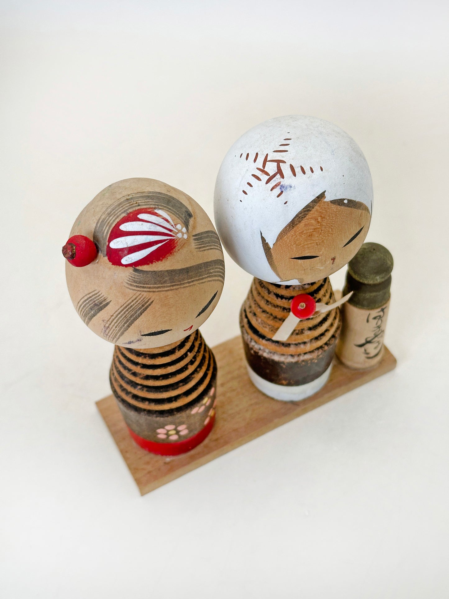 K10205 - Sosaku Kokeshi from Harimaya Bridge はりまや橋