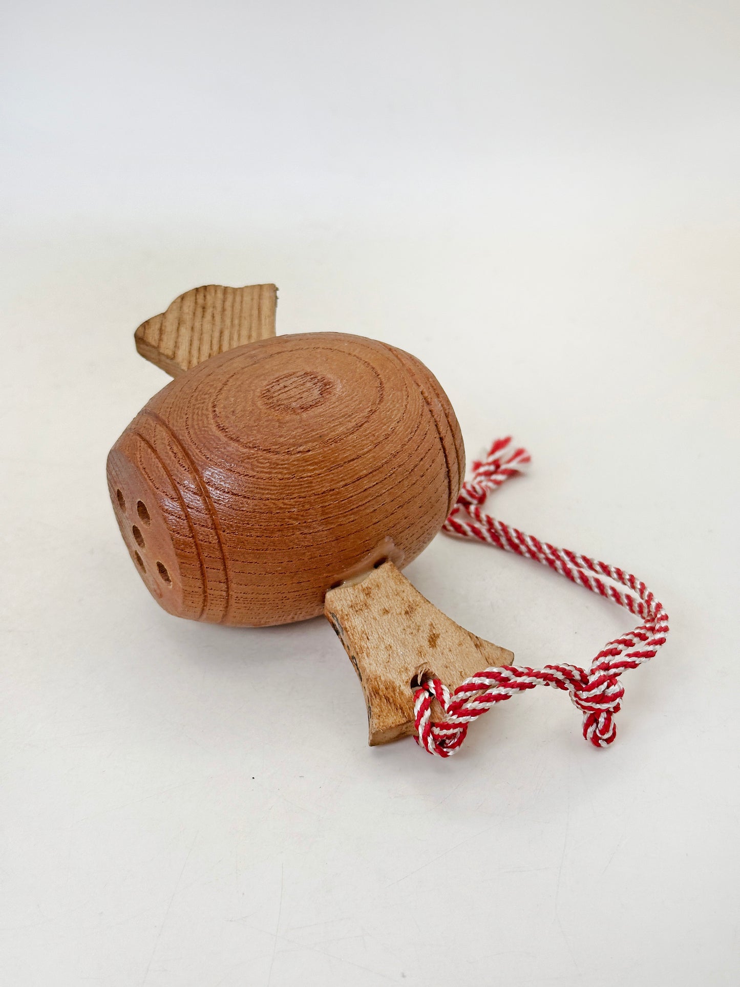 CB215 - Maillet porte-bonheur en bois Dorei Bell 福のこづち