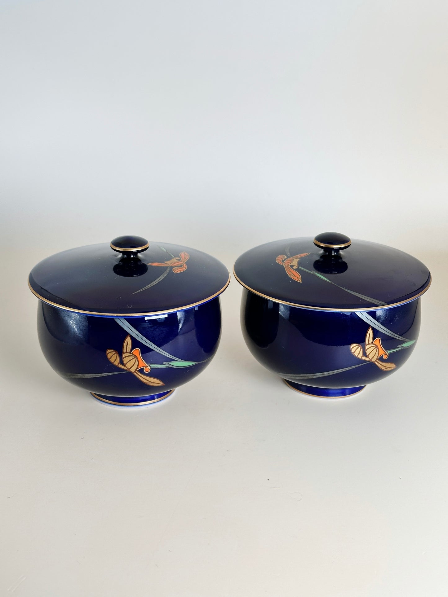 TB74 - Tasse à thé à couvercle Arita-yaki Kōransha 香蘭社