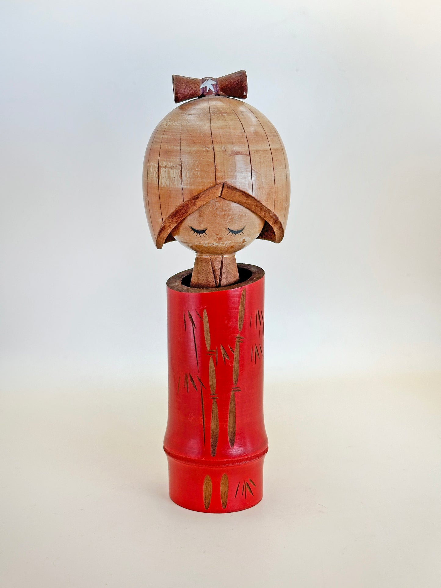 K18116 - Sosaku Kokeshi by Yamagishi Umeyoshi 山岸梅好