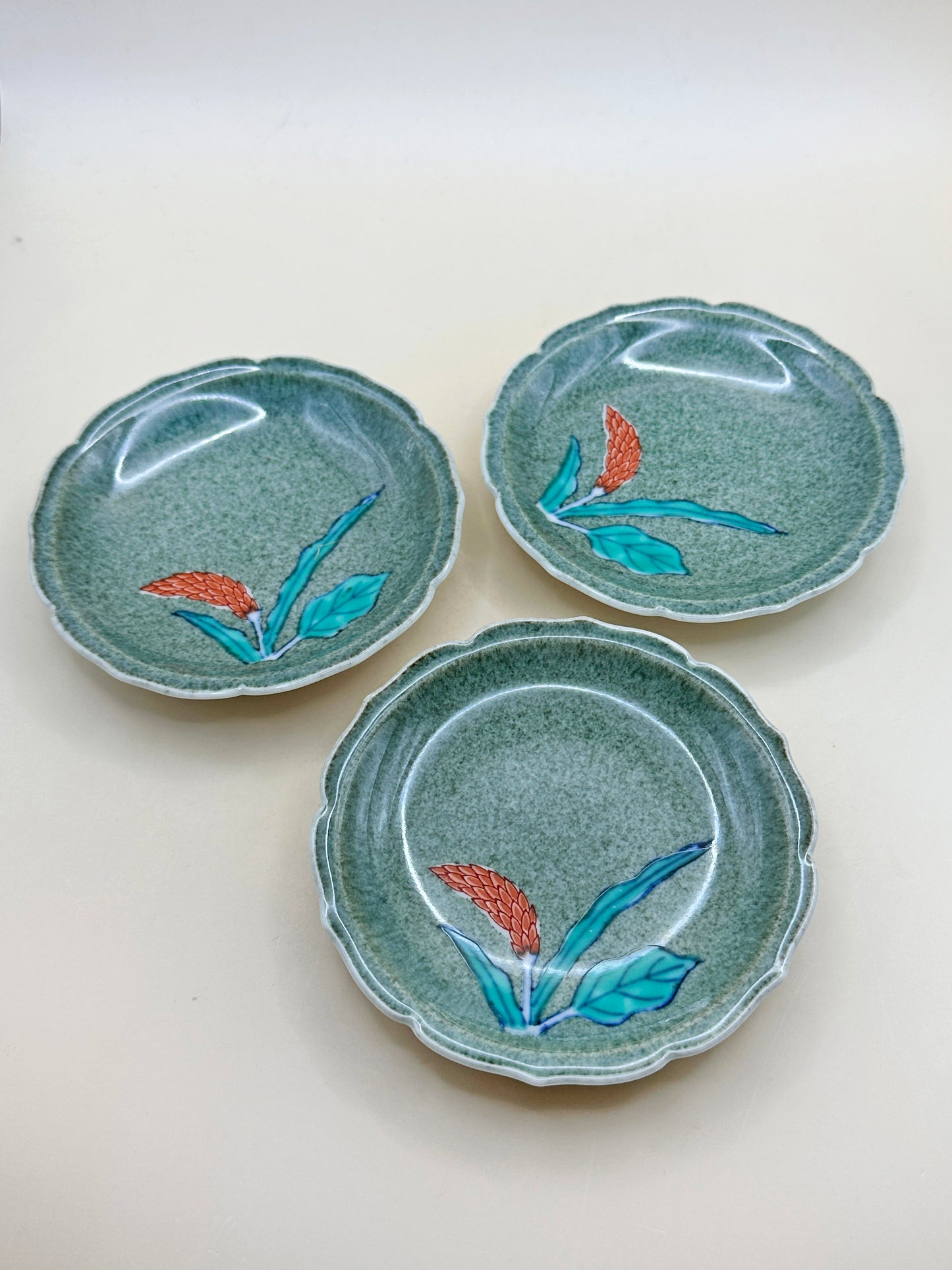 TB82 - Set de Petites Assiettes Arita-yaki 有田焼