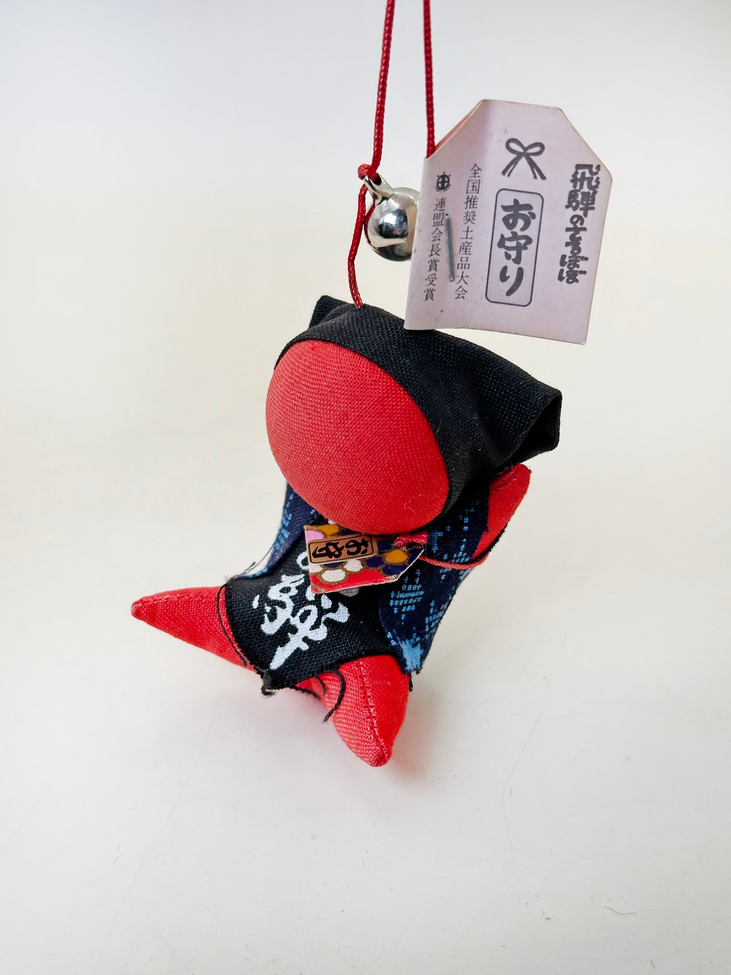 FT369 - Omiyage Crafts of Hida Sarubobo さるぼぼ