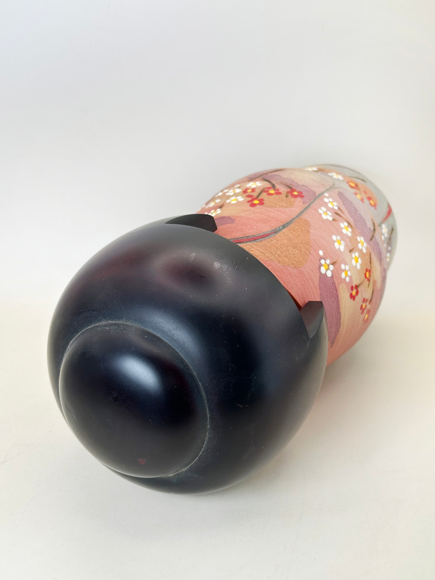 K25143 - Sōsaku Kokeshi de Masae Fujikawa 藤川正衛