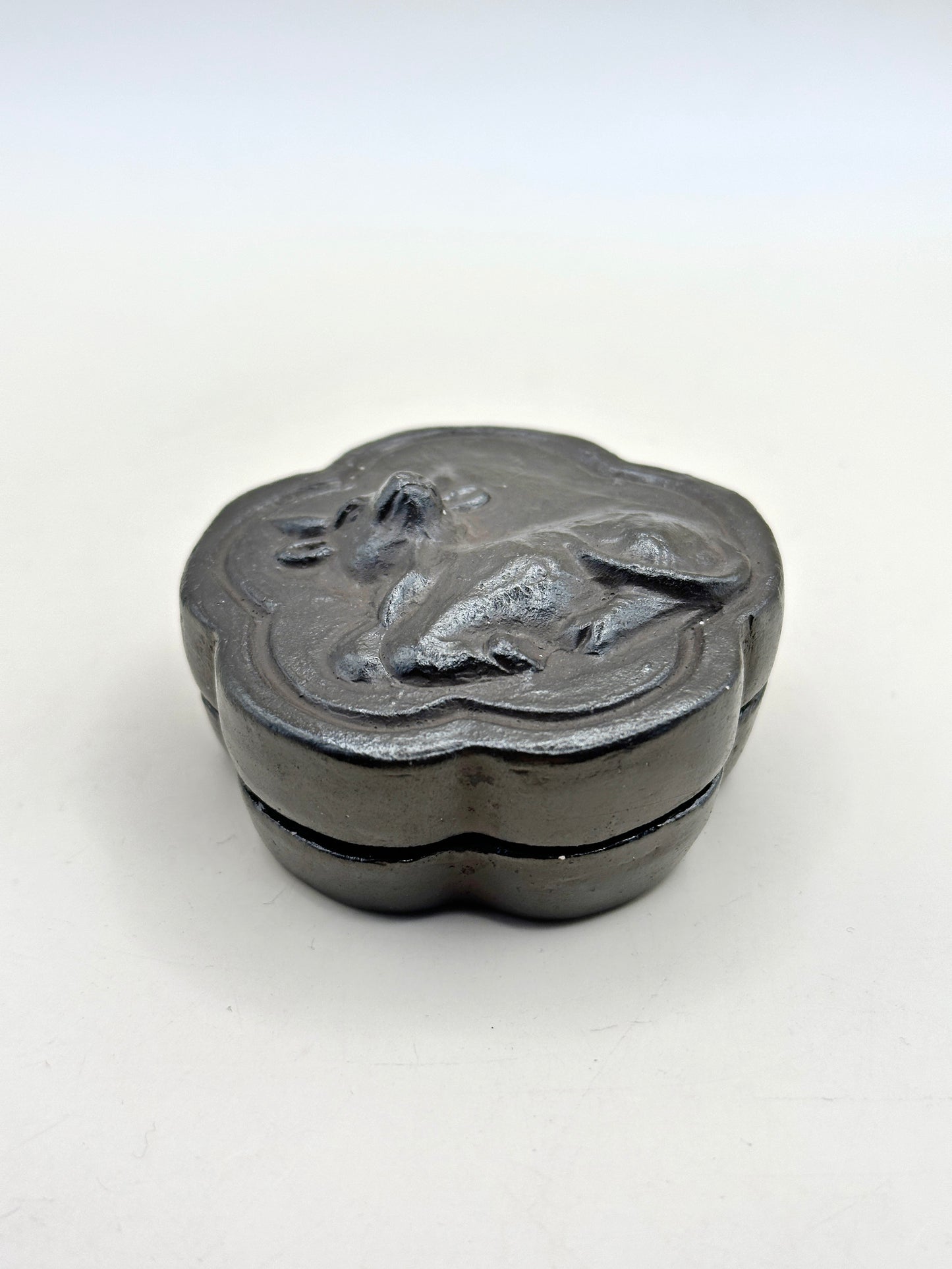 TB146 - Kōgō Incense Box Shinkyoku-style 香盒