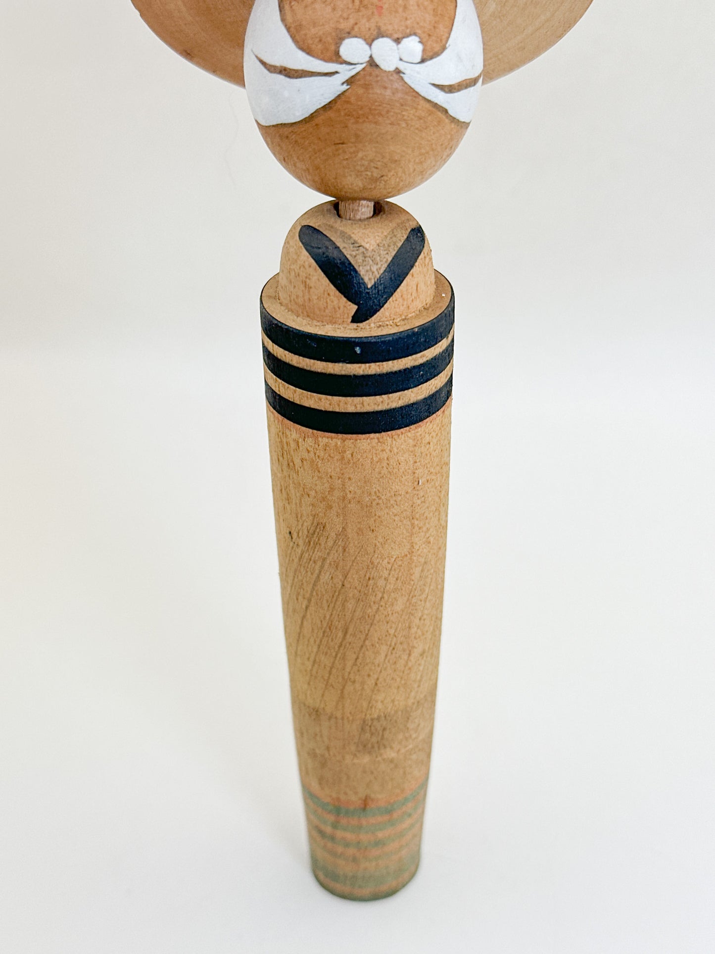 K18167 - Omiayge Kokeshi from Tōhoku