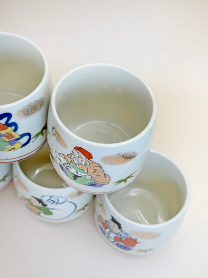 TB98 - Set of Porcelain Tea Cups - 7 Lucky Gods 七福神