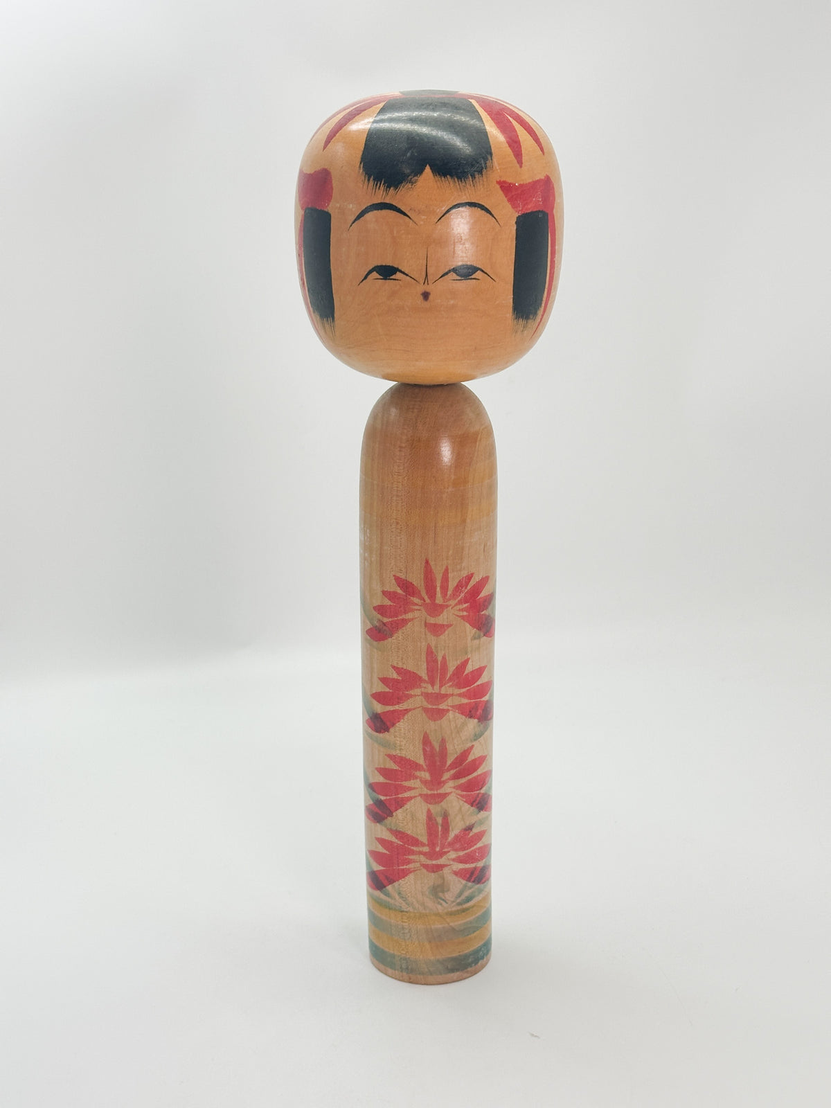 K35037 - Togatta Kokeshi by Kikuji Sato 佐藤菊治