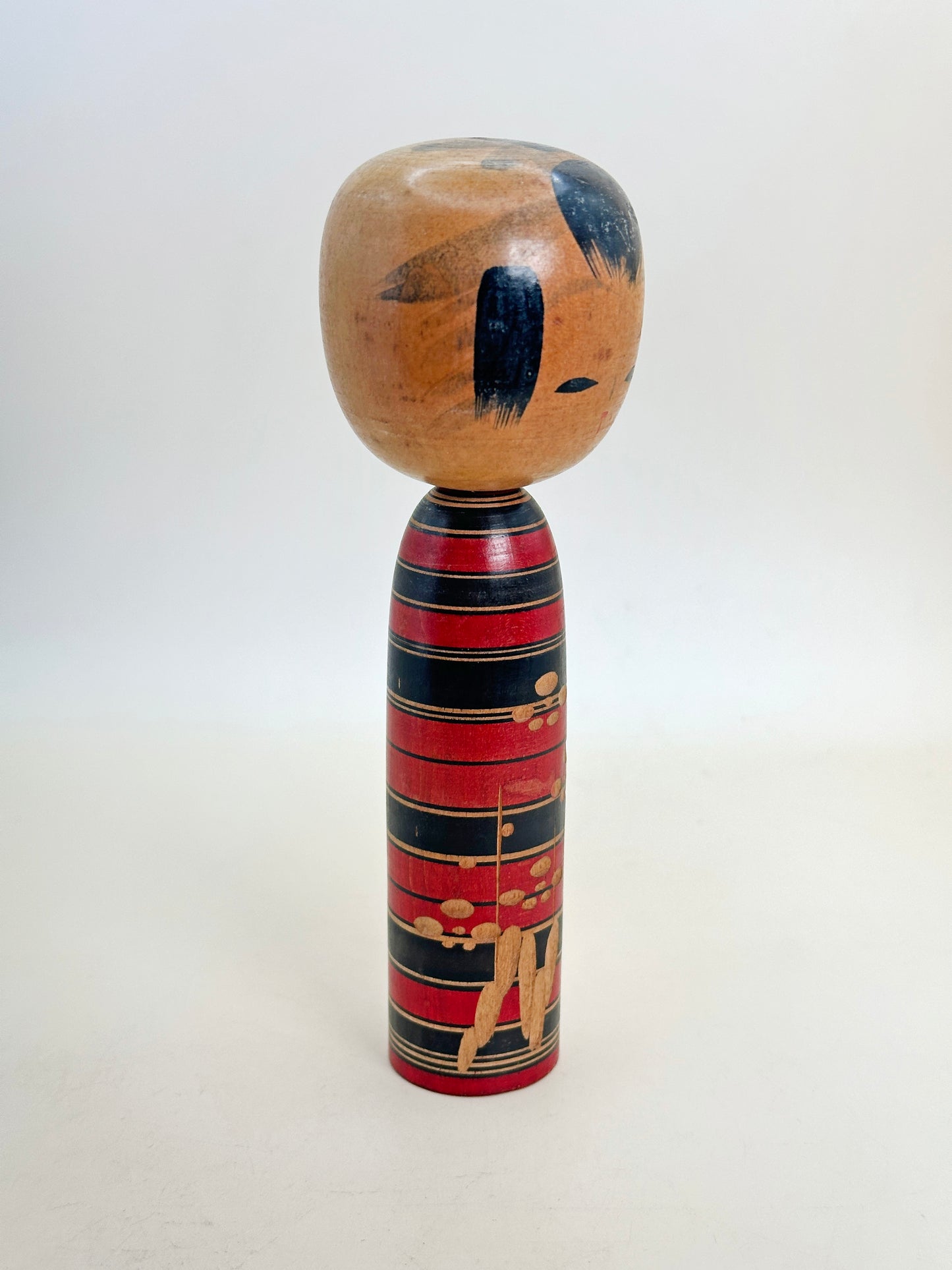 K15100 - Shingata Kokeshi by Shōichi 莊一