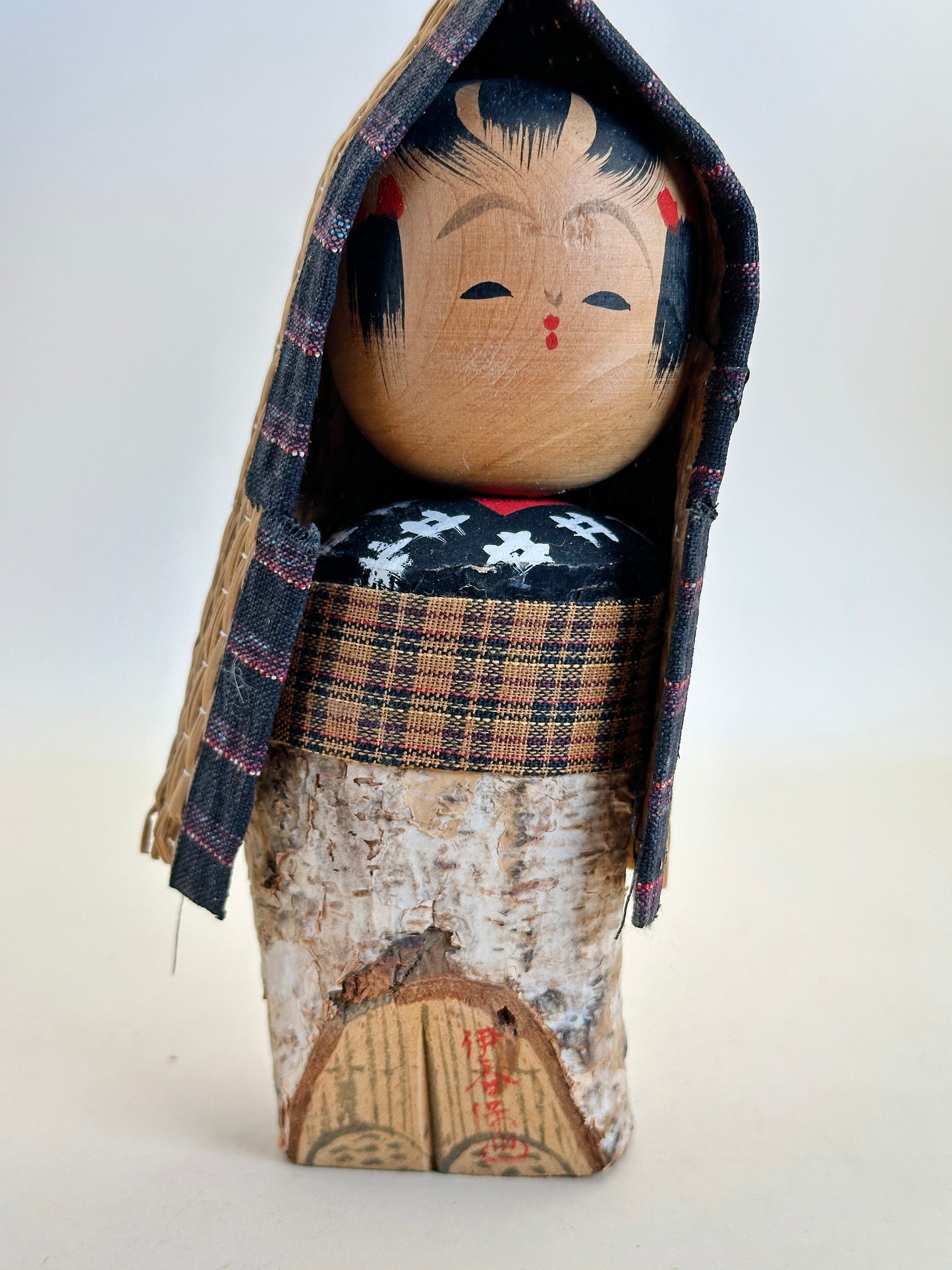 K15097 - Omiyage Kokeshi d'Ikaho Onsen 伊香保温泉