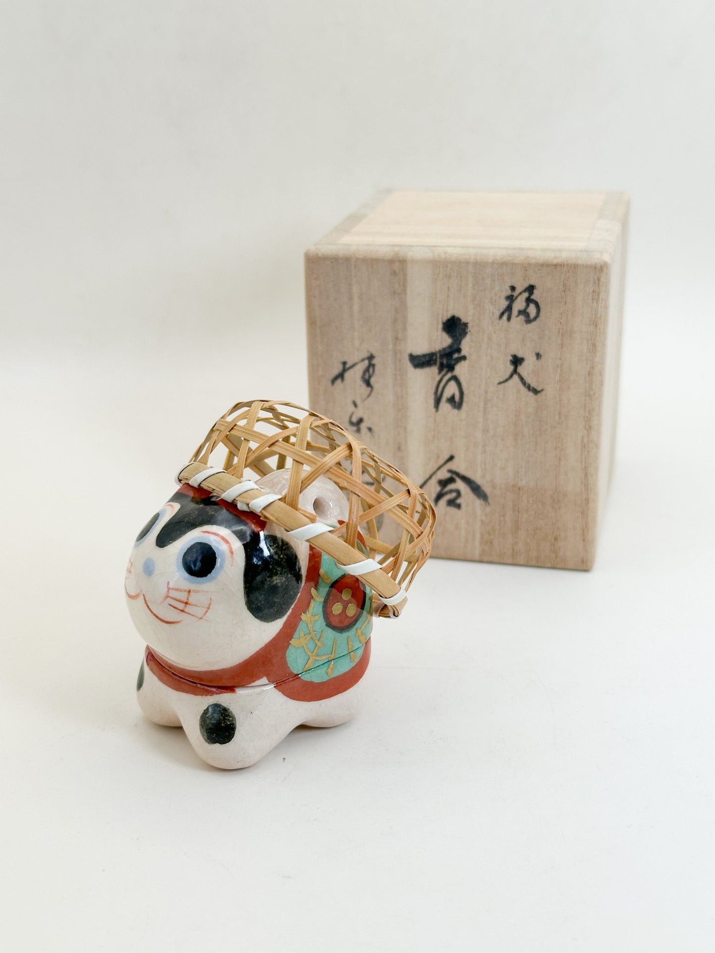 TB370 - Raku Inu Kaburi Kōgō by Itō Keiraku 伊東桂楽