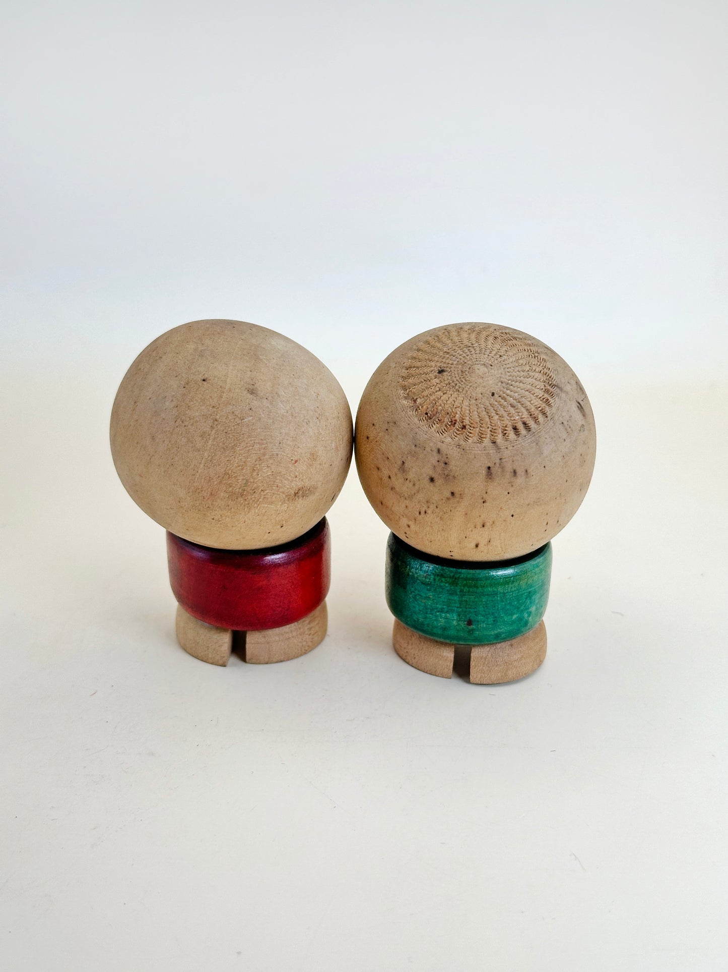 K05051 - Sosaku Kokeshi de Hanamaki 花巻