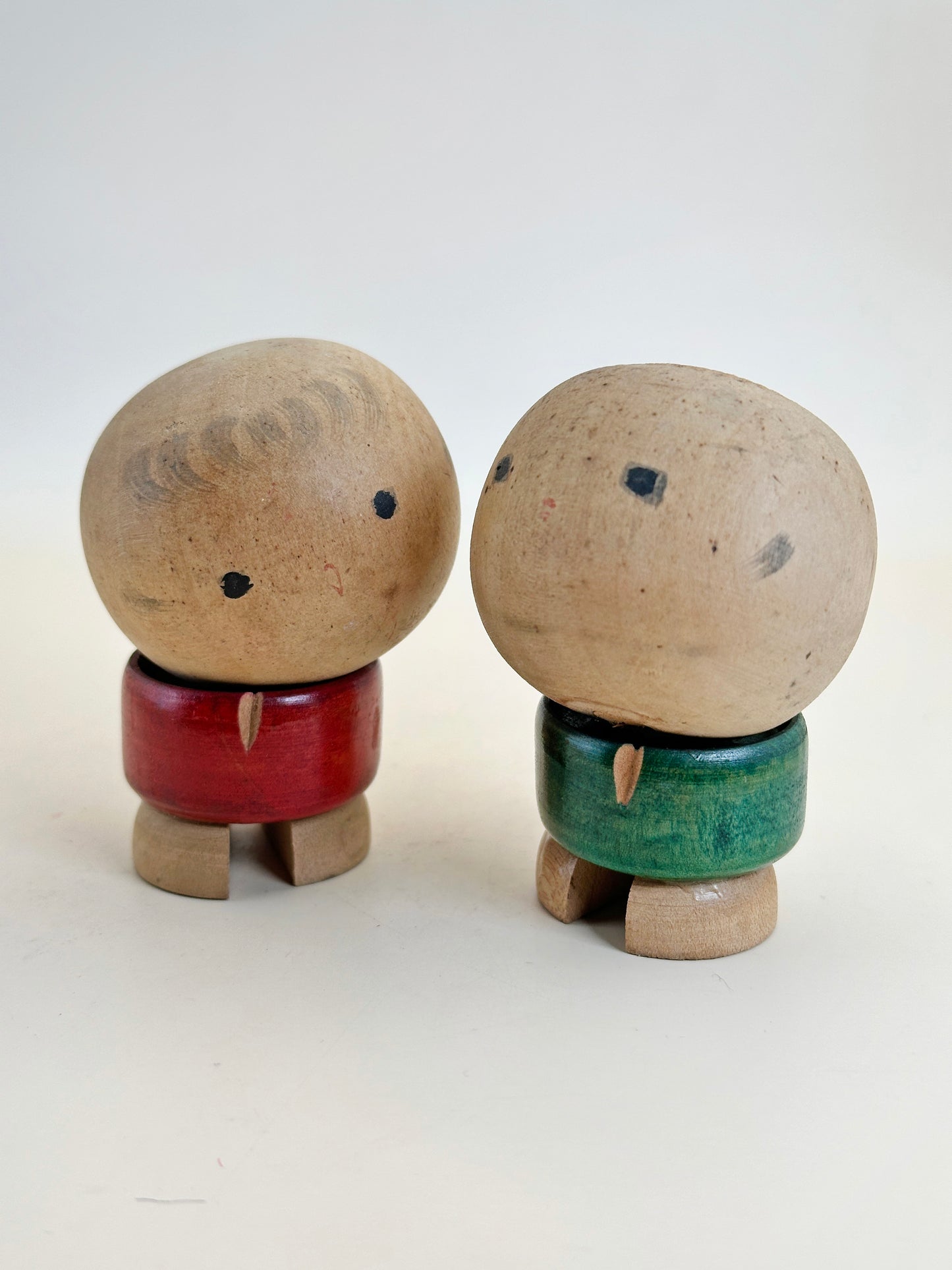 K05051 - Sosaku Kokeshi de Hanamaki 花巻