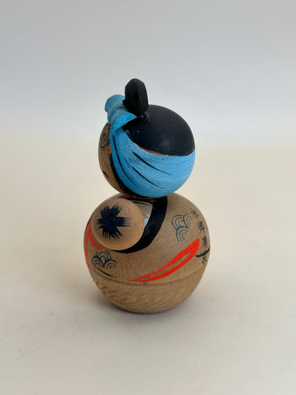K10160 - Omiyage Kokeshi de Suigō Itako 水郷潮来