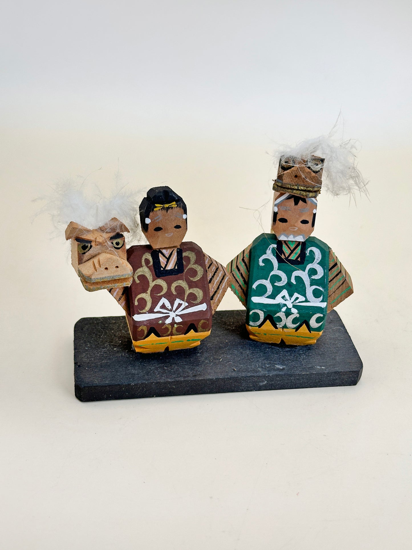 FT272 - Shishimai Folk Craft Omiyage doll 獅子舞