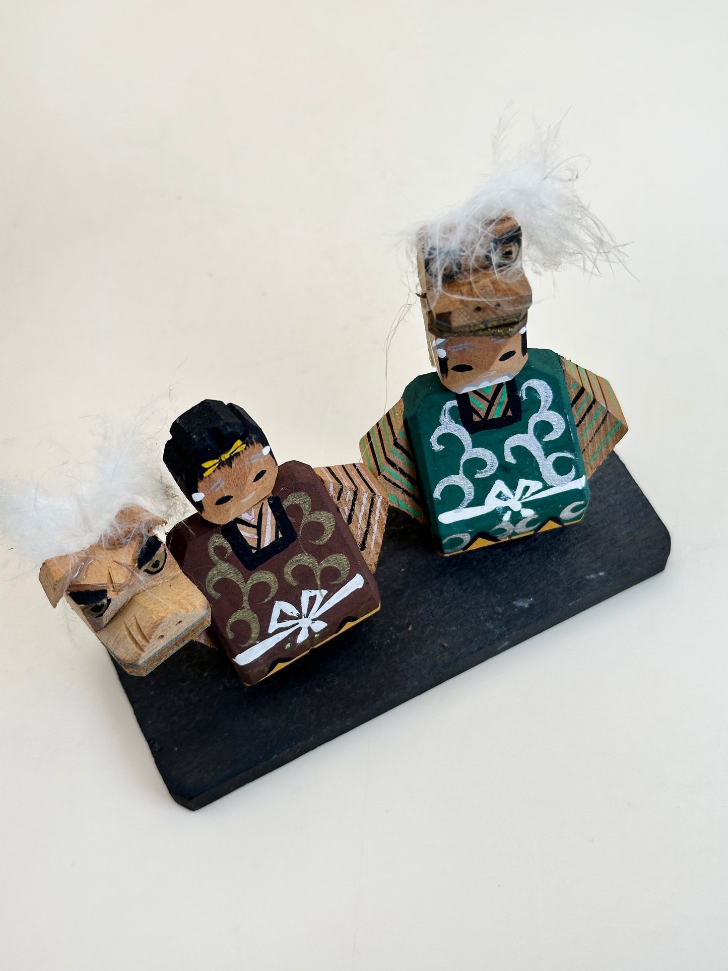 FT272 - Shishimai Folk Craft Omiyage doll 獅子舞