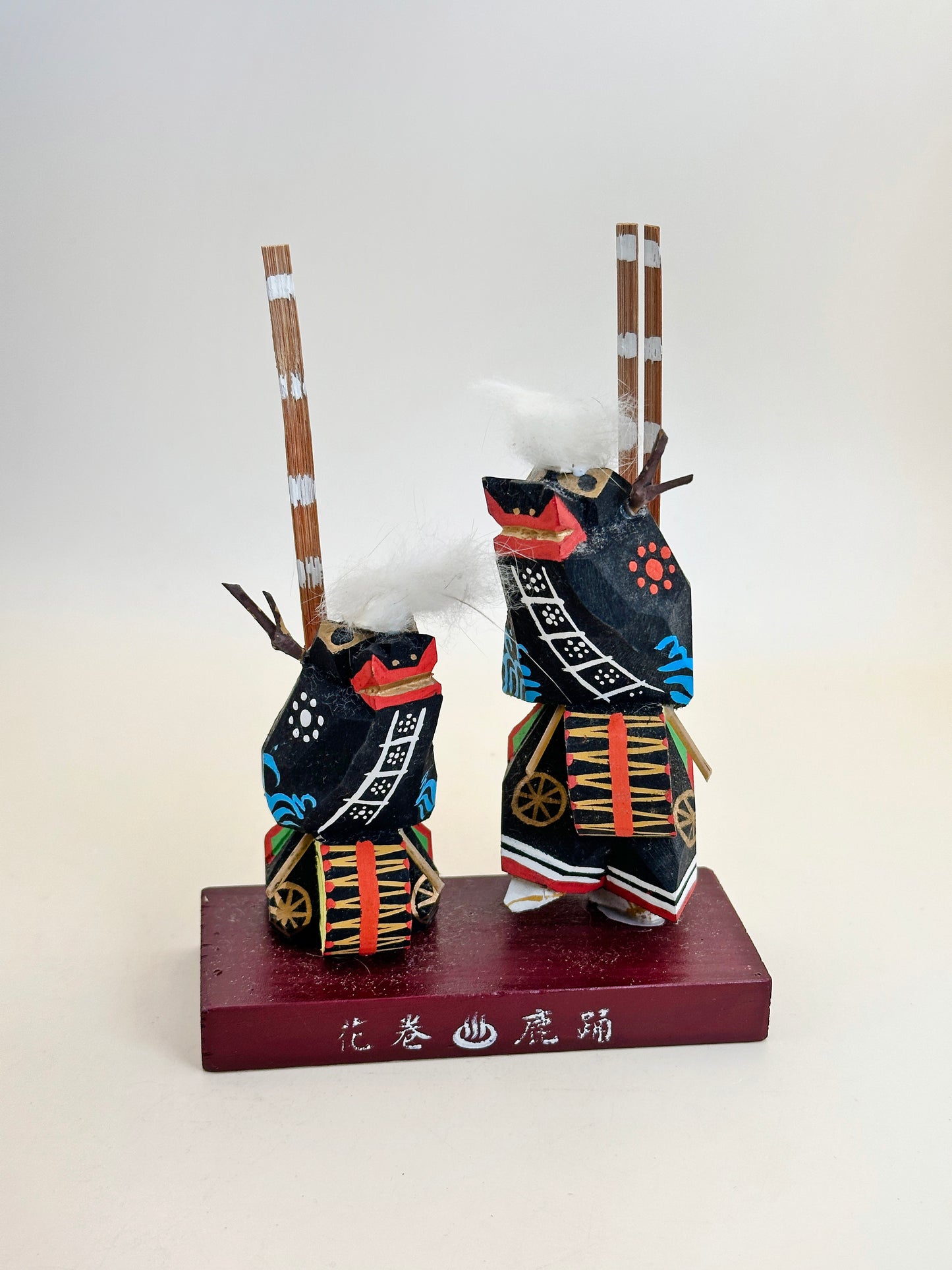 FT265 - Vintage Craft of Shishi Odori 鹿踊り