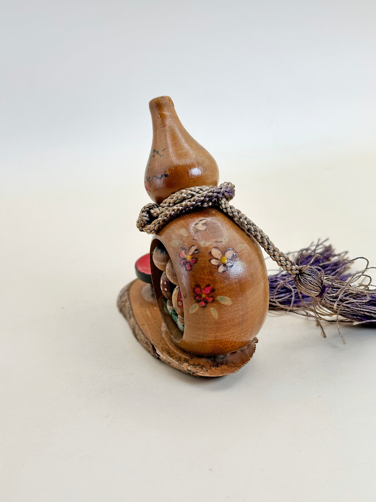 K10162 - Omiyage Kokeshi dolls in Lacquered Gourd 瓢箪