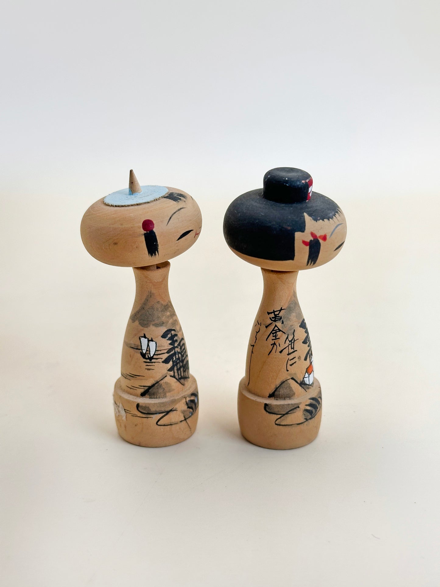 K05053 - Omiyage Kokeshi Pair from Aizu 会津