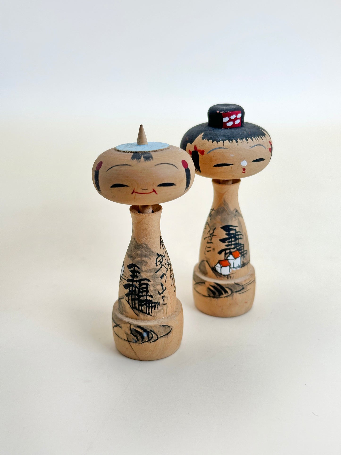 K05053 - Omiyage Kokeshi Pair from Aizu 会津
