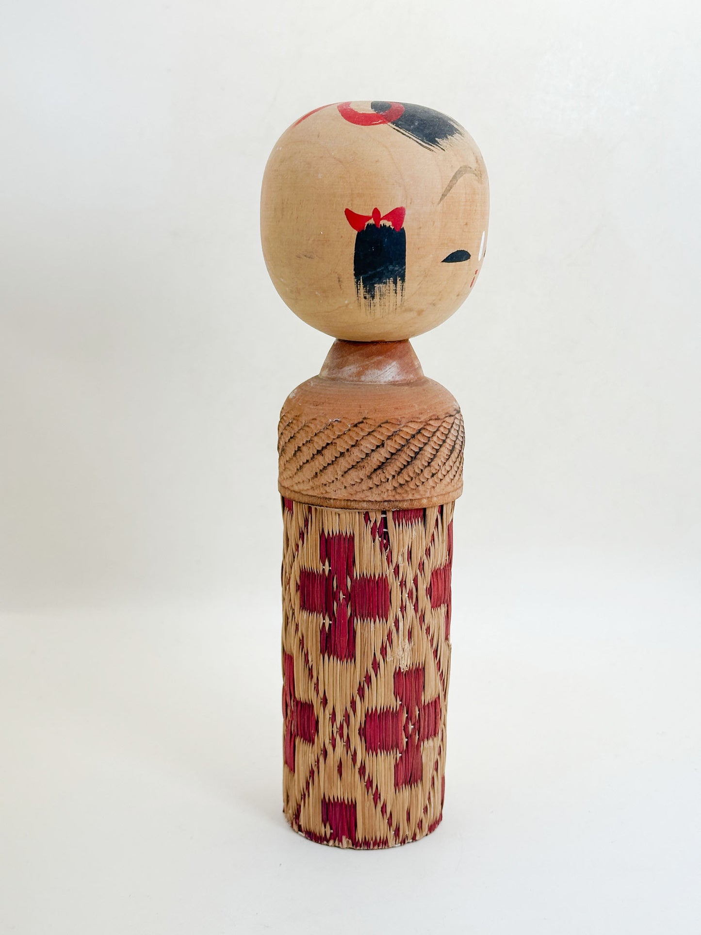 K20165 - Ajiro-ami omiyage kokeshi 網代編み