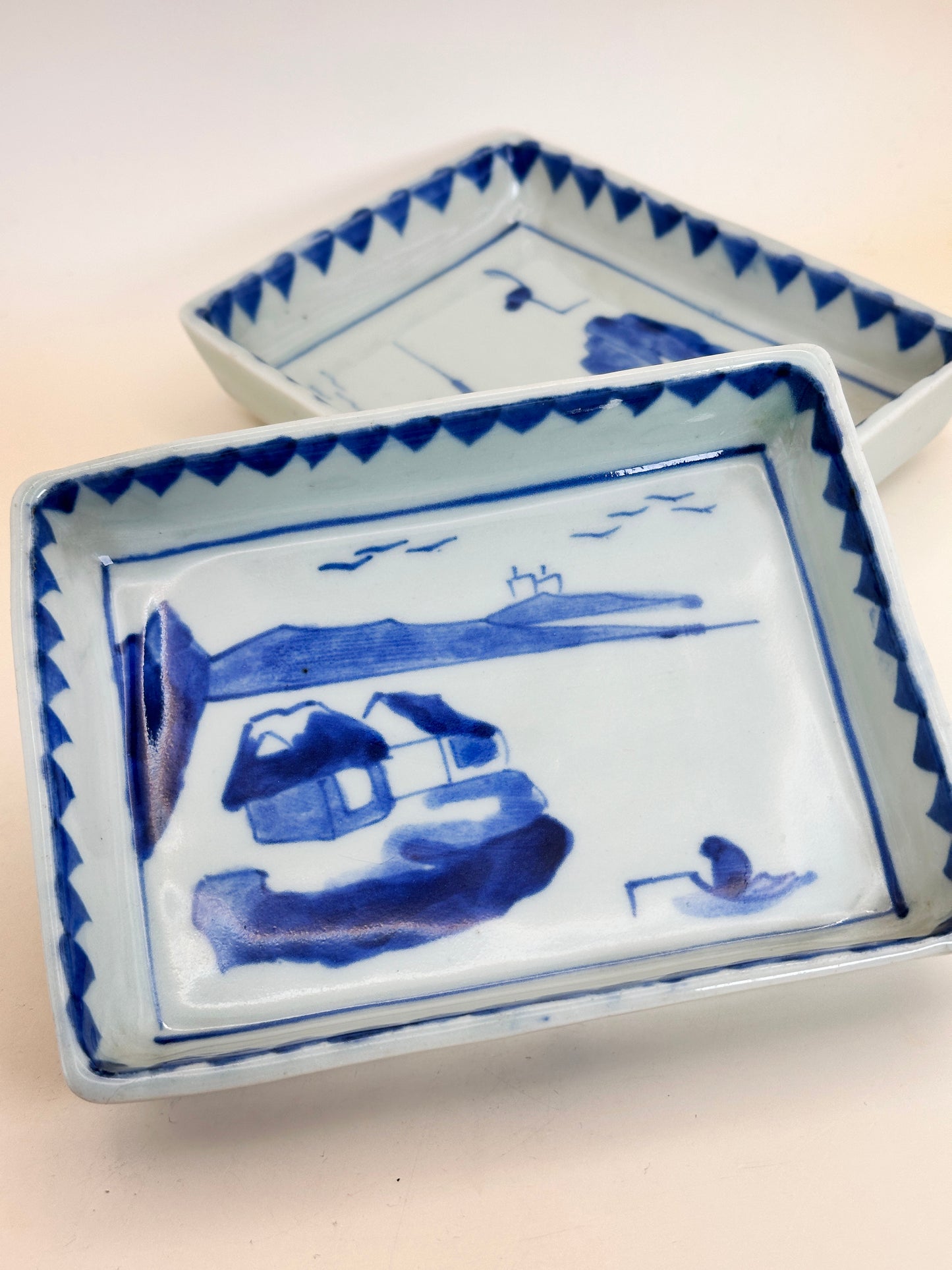 TB192 - Porcelain Plates in the Ko-Imari style 古伊万里