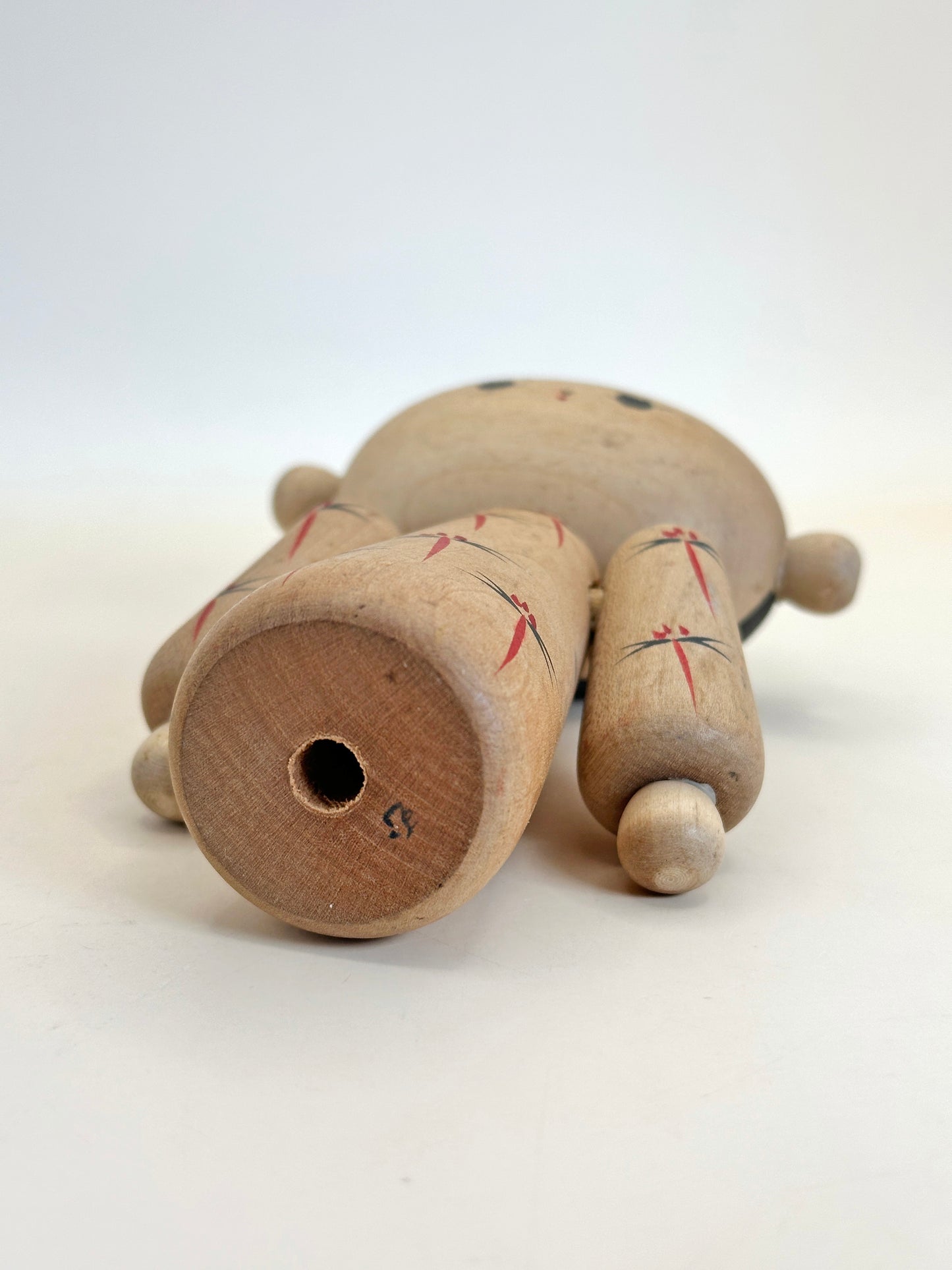 K10161 - Sosaku Kokeshi by Ishihara Hideo 石原日出男