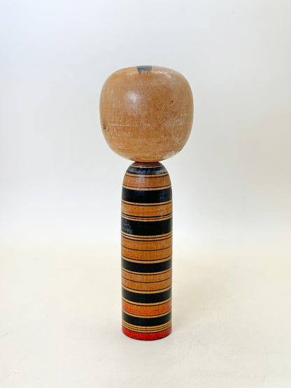 K15139 - Shingata Kokeshi by Shōichi 莊一