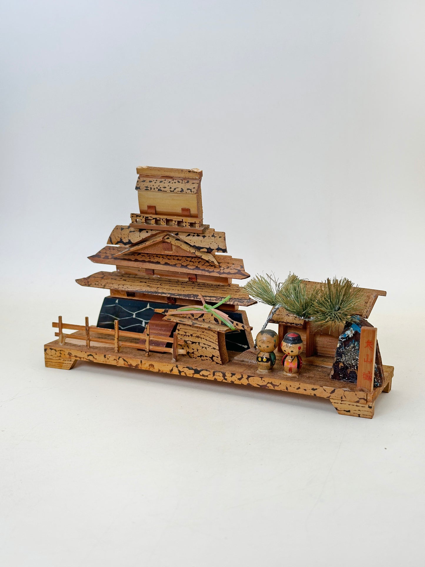 K15142 - Omiyage Kokeshi of Ōyama Castle 大山城