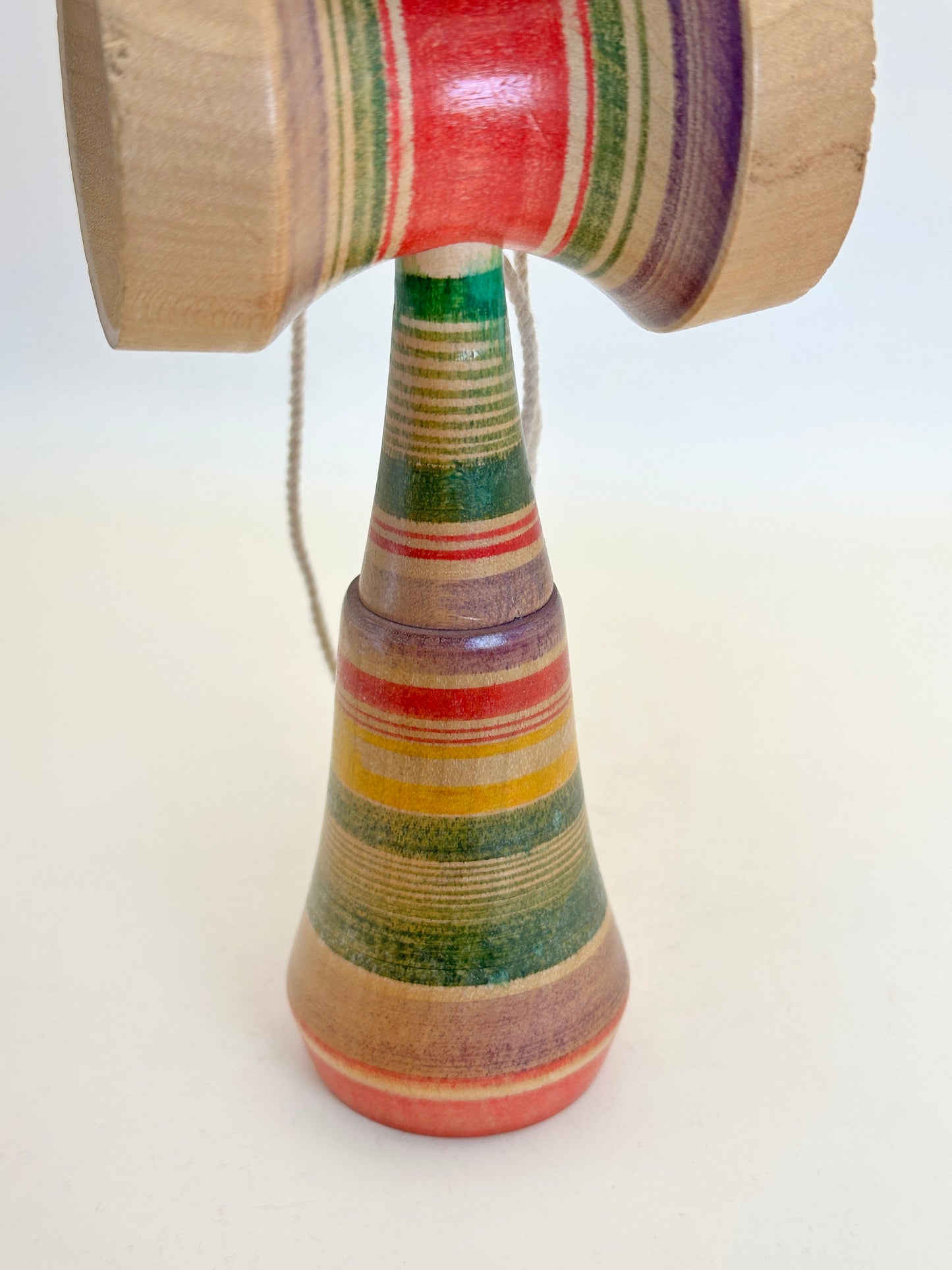 K20104 -  Folk Toy Kokeshi kendama ケン玉