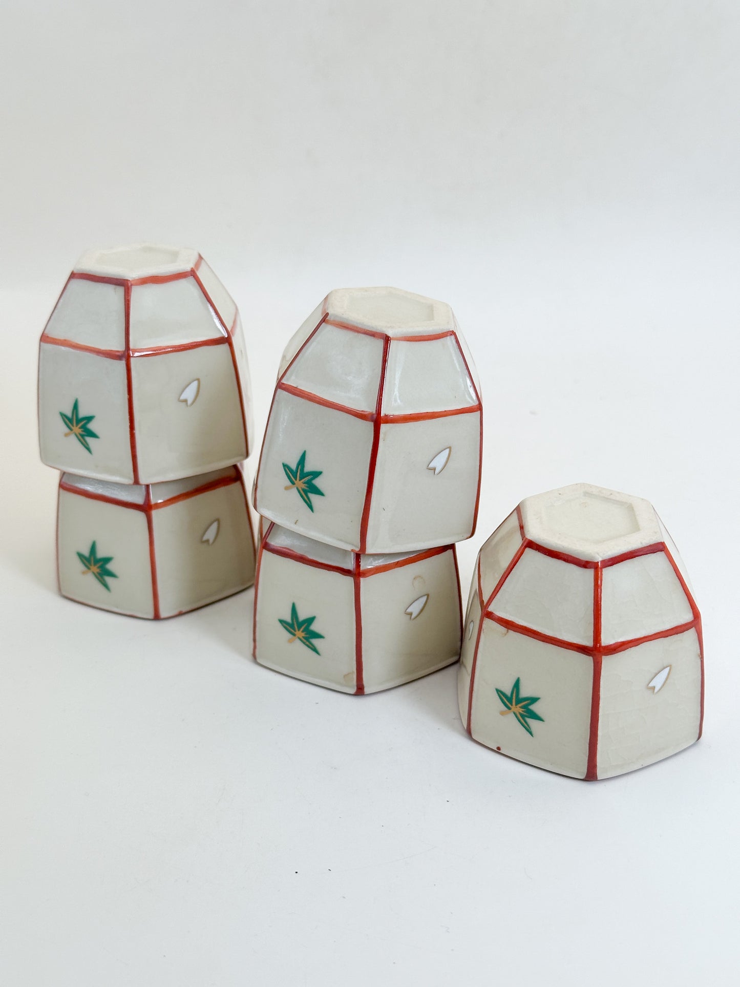 TB380 - Mino-yaki Small Bowls with Maple Leaf 美濃焼
