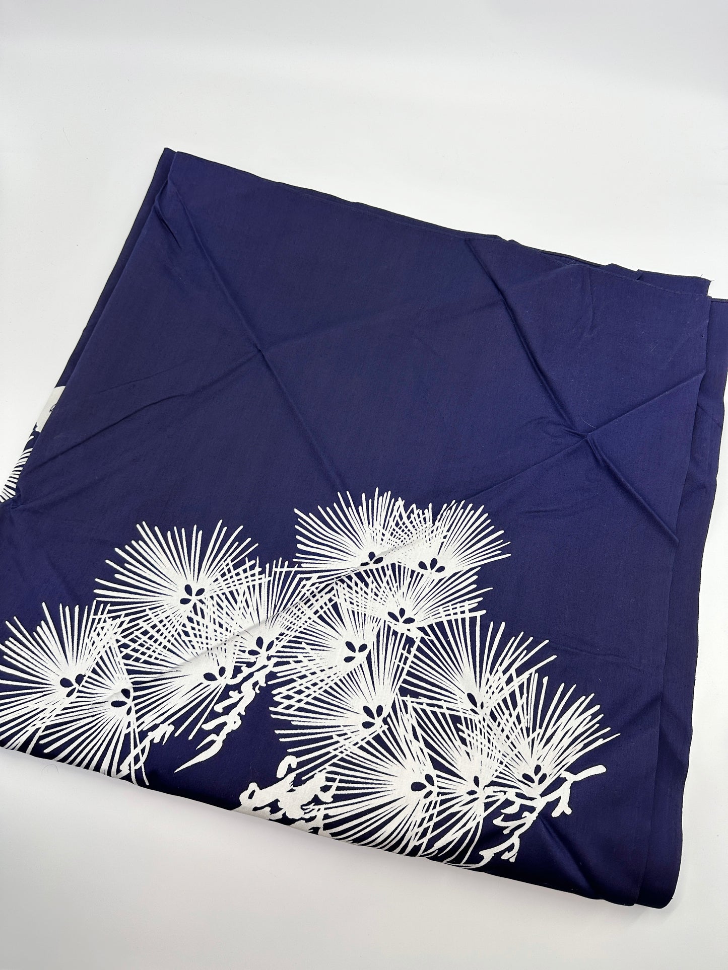 FA16 - Furoshiki Tissu Pin Matsu 松