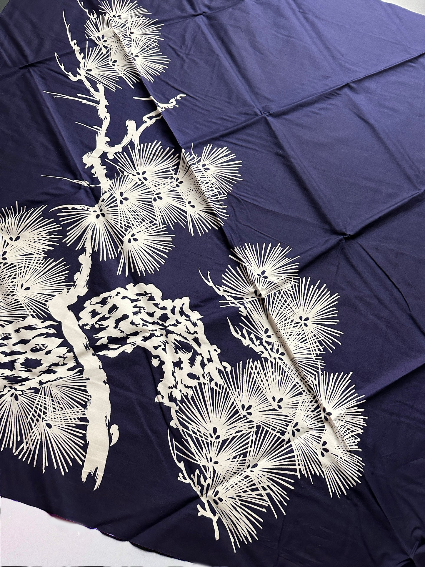 FA16 - Furoshiki Tissu Pin Matsu 松